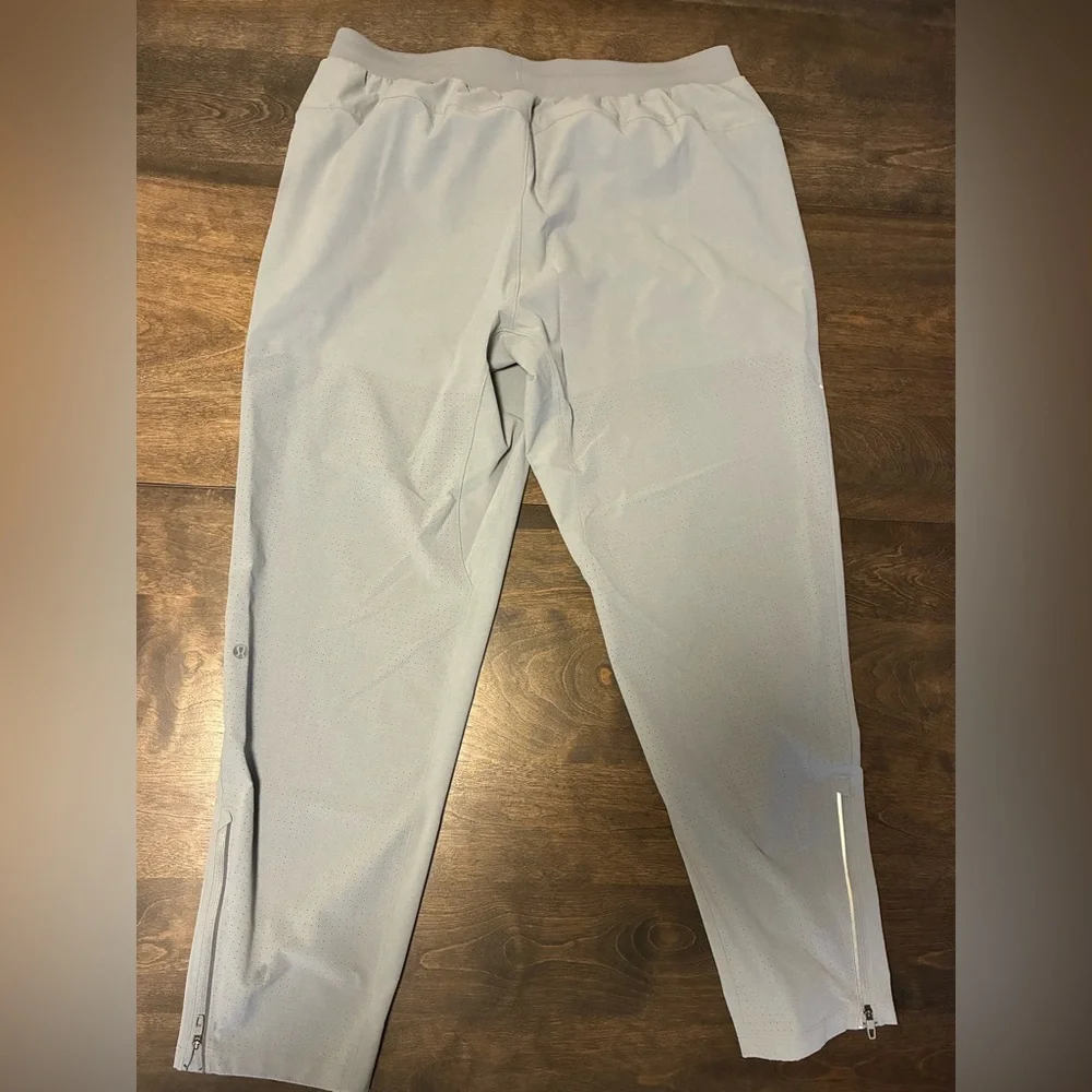 Lululemon Fast and Free Running Pant XL Rhino Gray (size tag removed) - Picture 5 of 7
